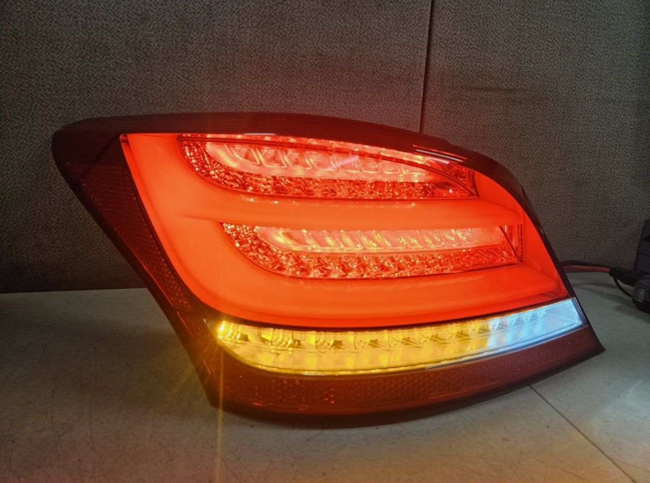 2014-2016 Hyundai Equus Left Driver LED Tail Light Lamp Assembly OEM 92401-3N510