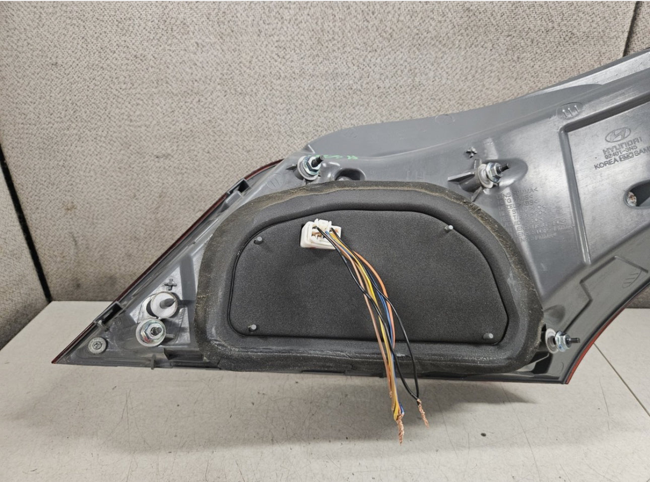 2014-2016 Hyundai Equus Left Driver LED Tail Light Lamp Assembly OEM 92401-3N510